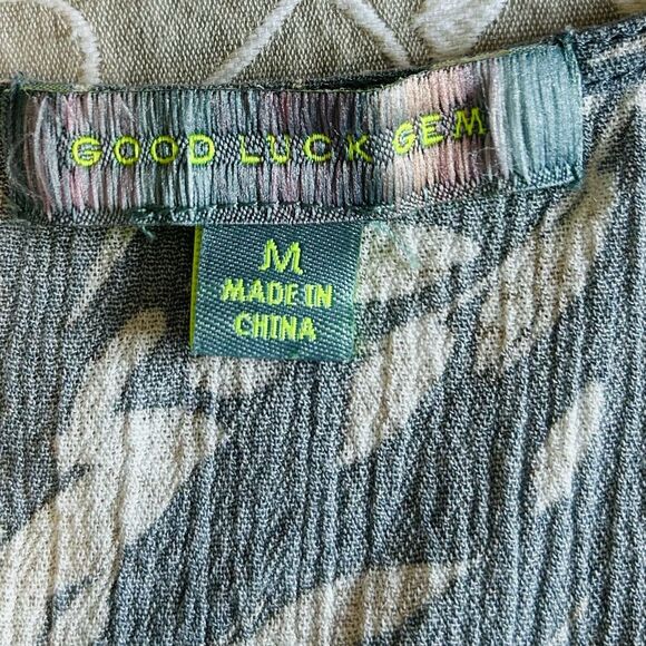 Good Luck Gem Top Women M Multicolored Peplum Cut Out Boho Beach Vacay Tropical - Picture 3 of 13